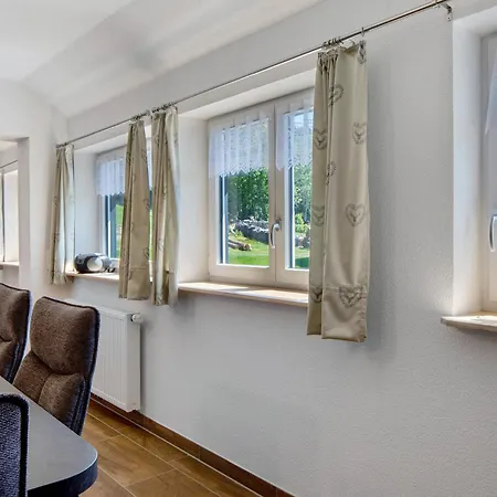 アパート Hanisenhof